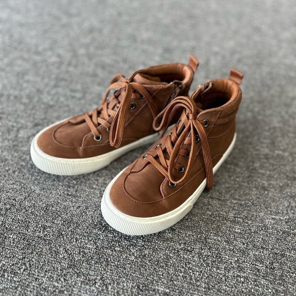 Boys Cat & Jack brown faux leather High-Top Sneakers - Picture 6 of 6